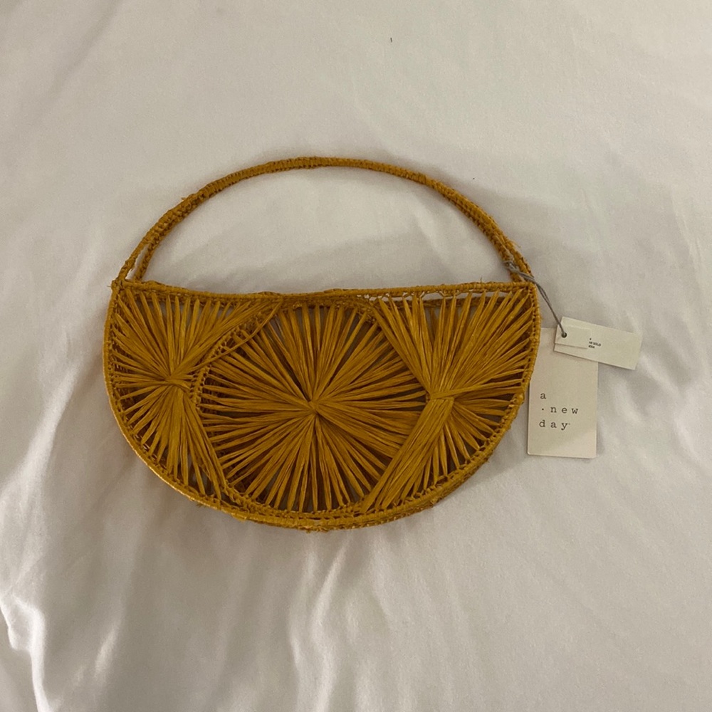 Straw fashion bag